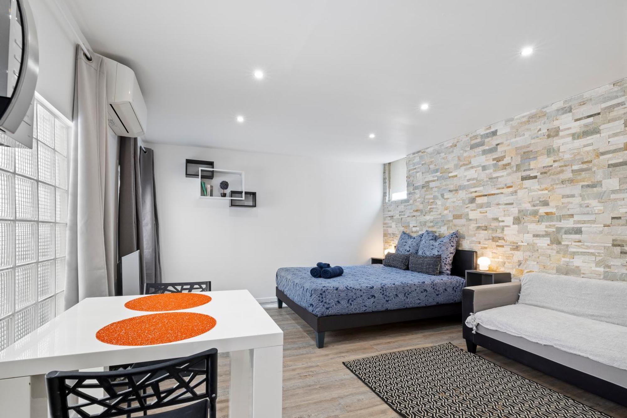 Renting - Penchienatti - Chic & Modern Urban Pearl Massena Old Apartment Nizza