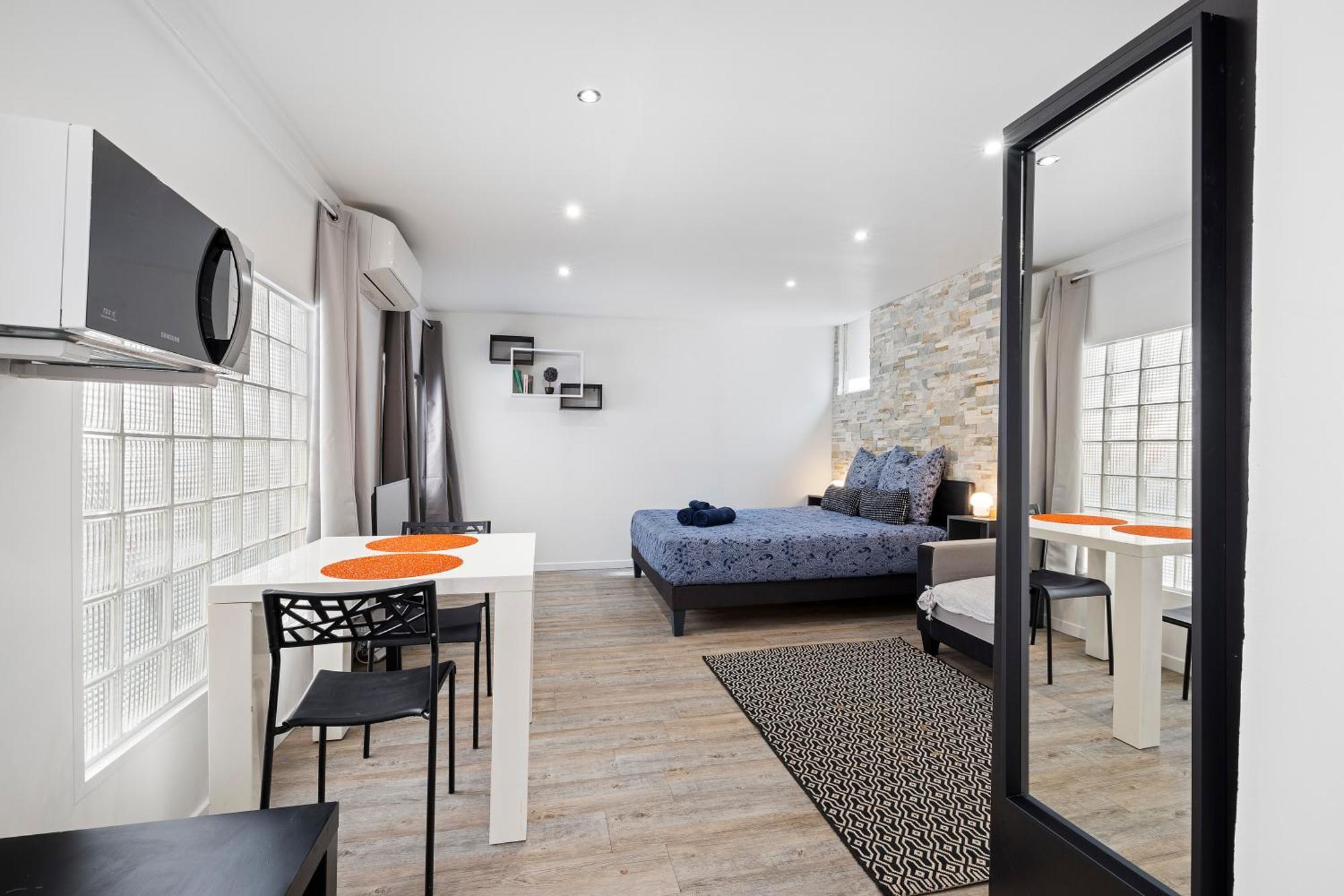 Renting - Penchienatti - Chic & Modern Urban Pearl Massena Old Nizza